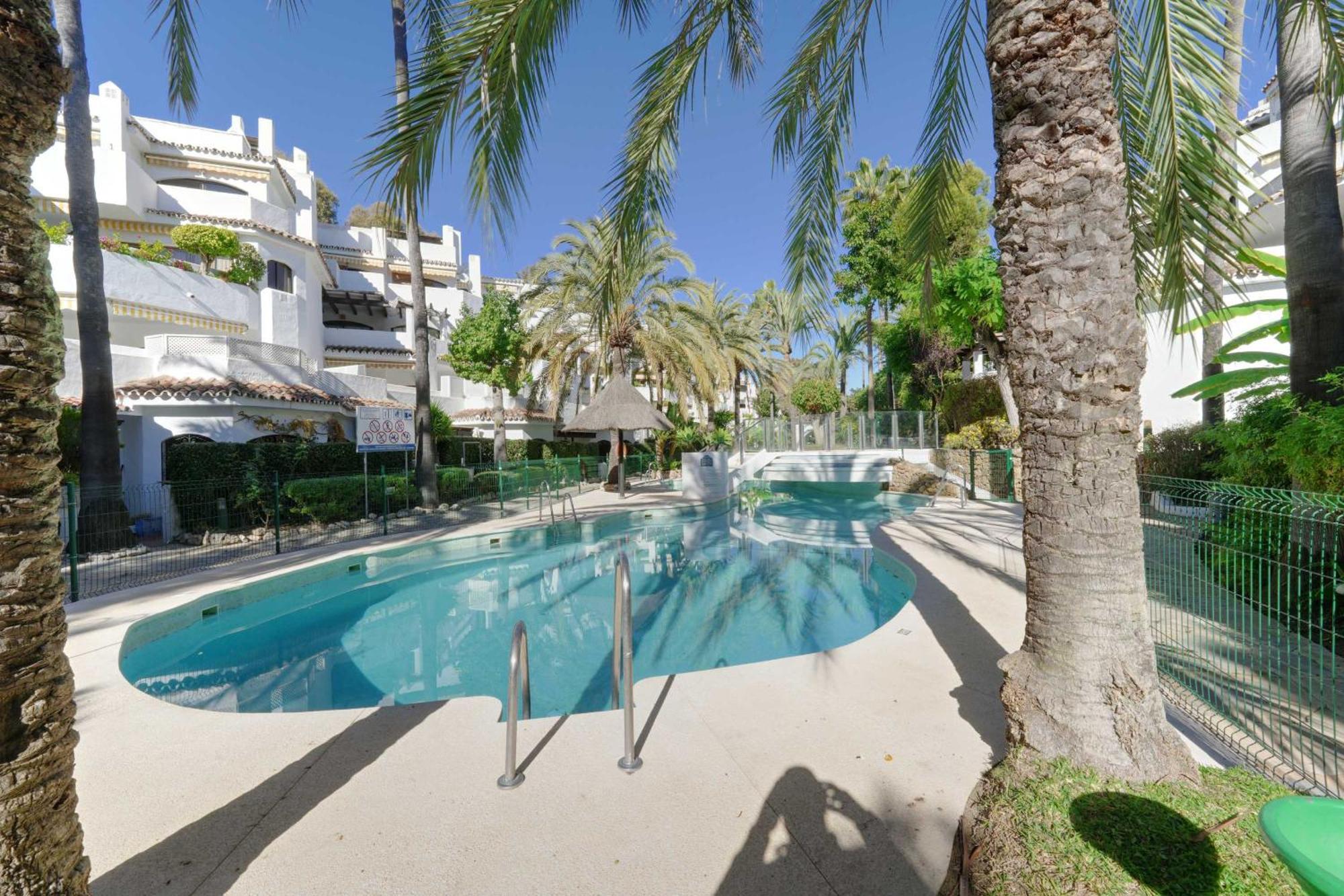 1104 First Line Beach Apartment Golden Beach Pool Marbella Esterno foto