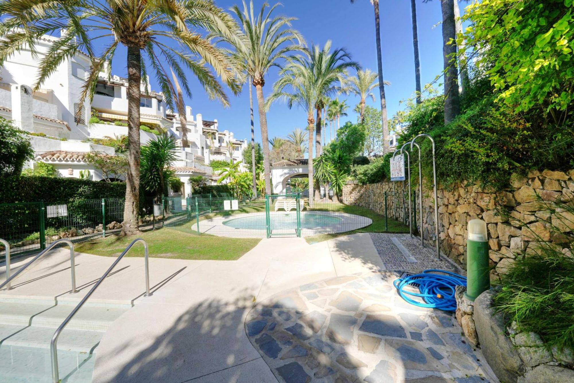 1104 First Line Beach Apartment Golden Beach Pool Marbella Esterno foto