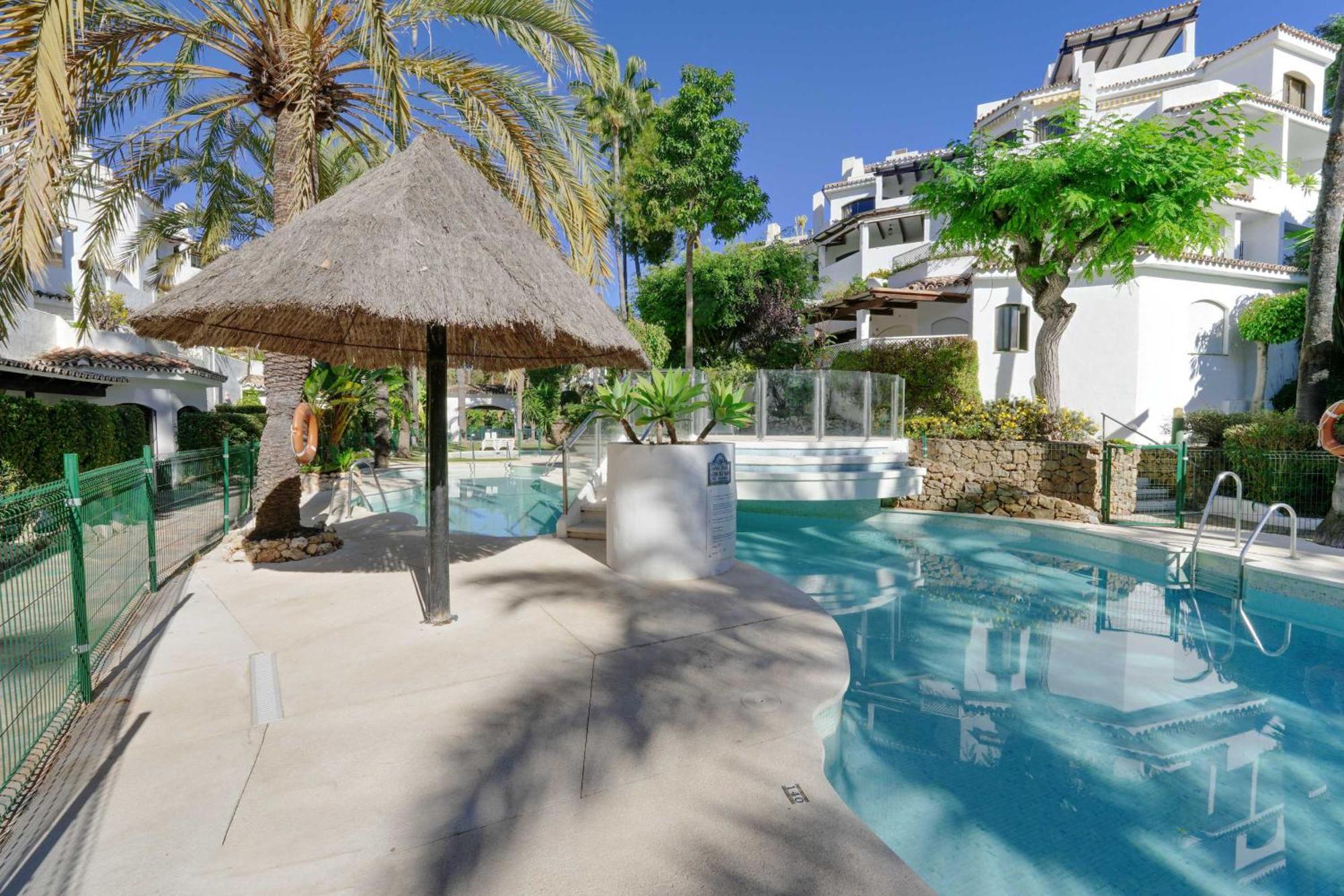 1104 First Line Beach Apartment Golden Beach Pool Marbella Esterno foto