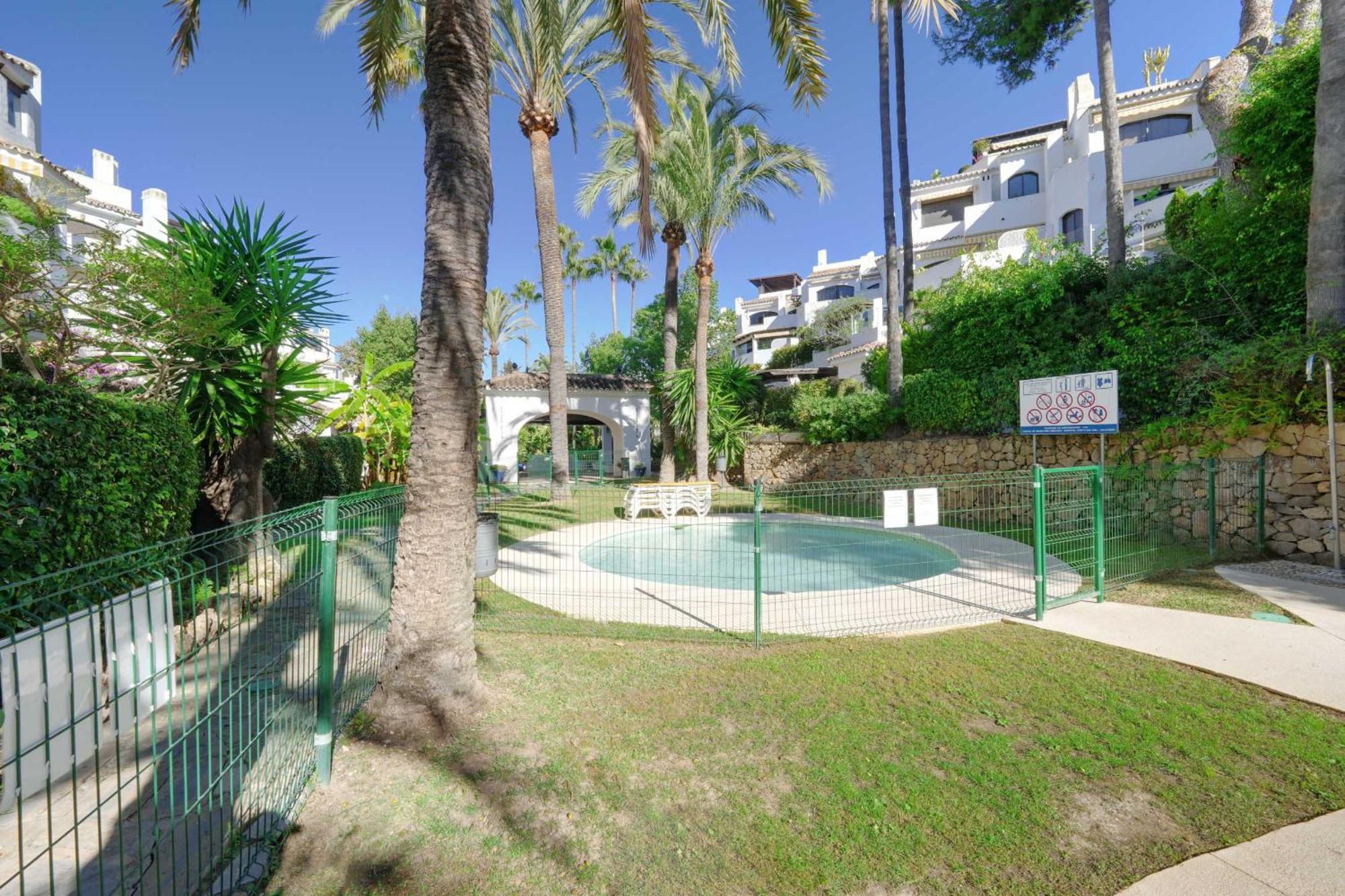 1104 First Line Beach Apartment Golden Beach Pool Marbella Esterno foto