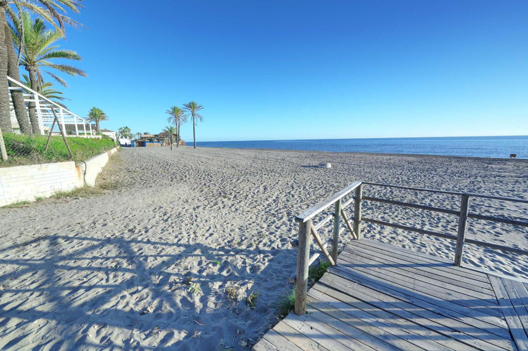 1104 First Line Beach Apartment Golden Beach Pool Marbella Esterno foto