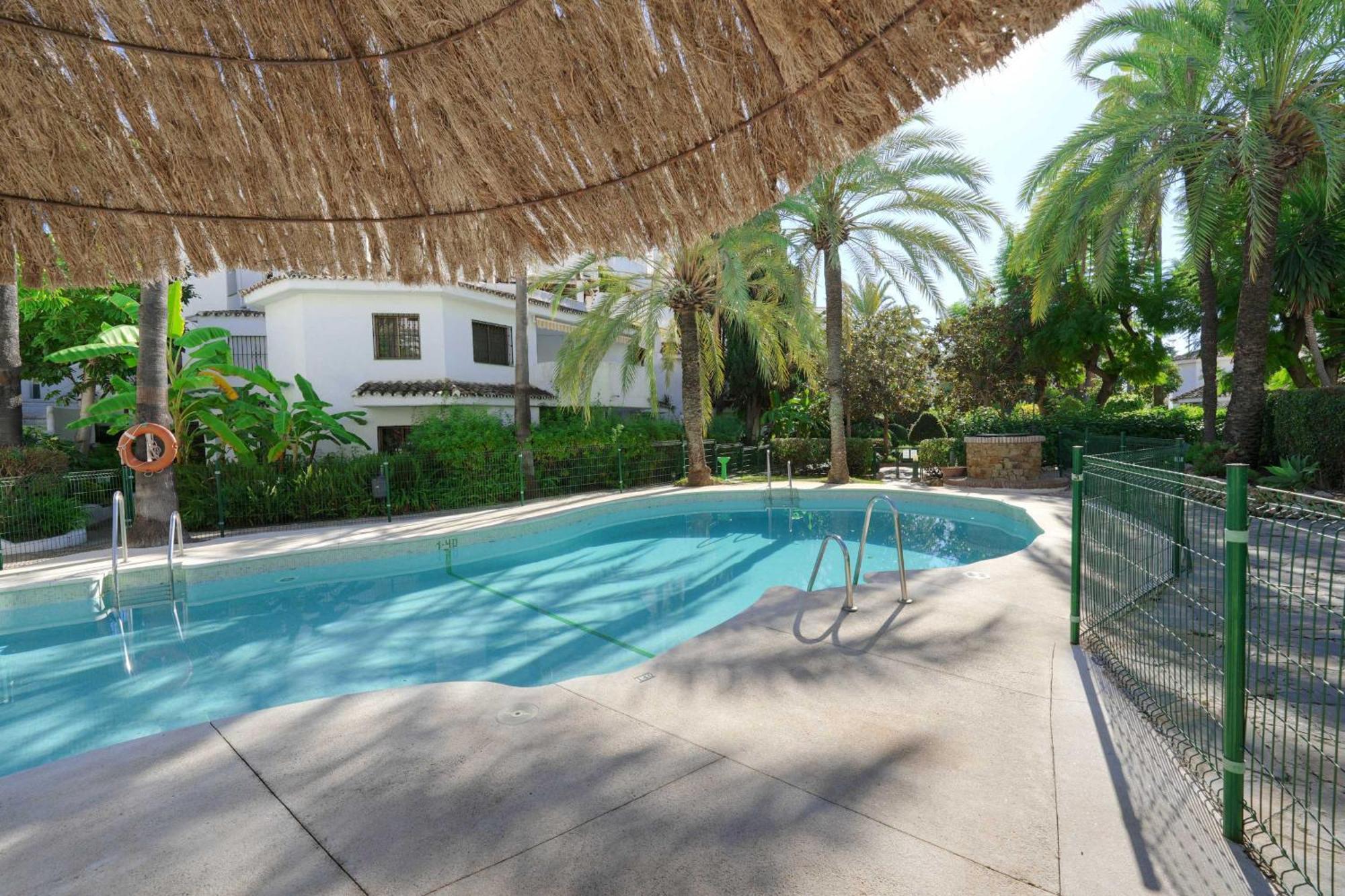 1104 First Line Beach Apartment Golden Beach Pool Marbella Esterno foto