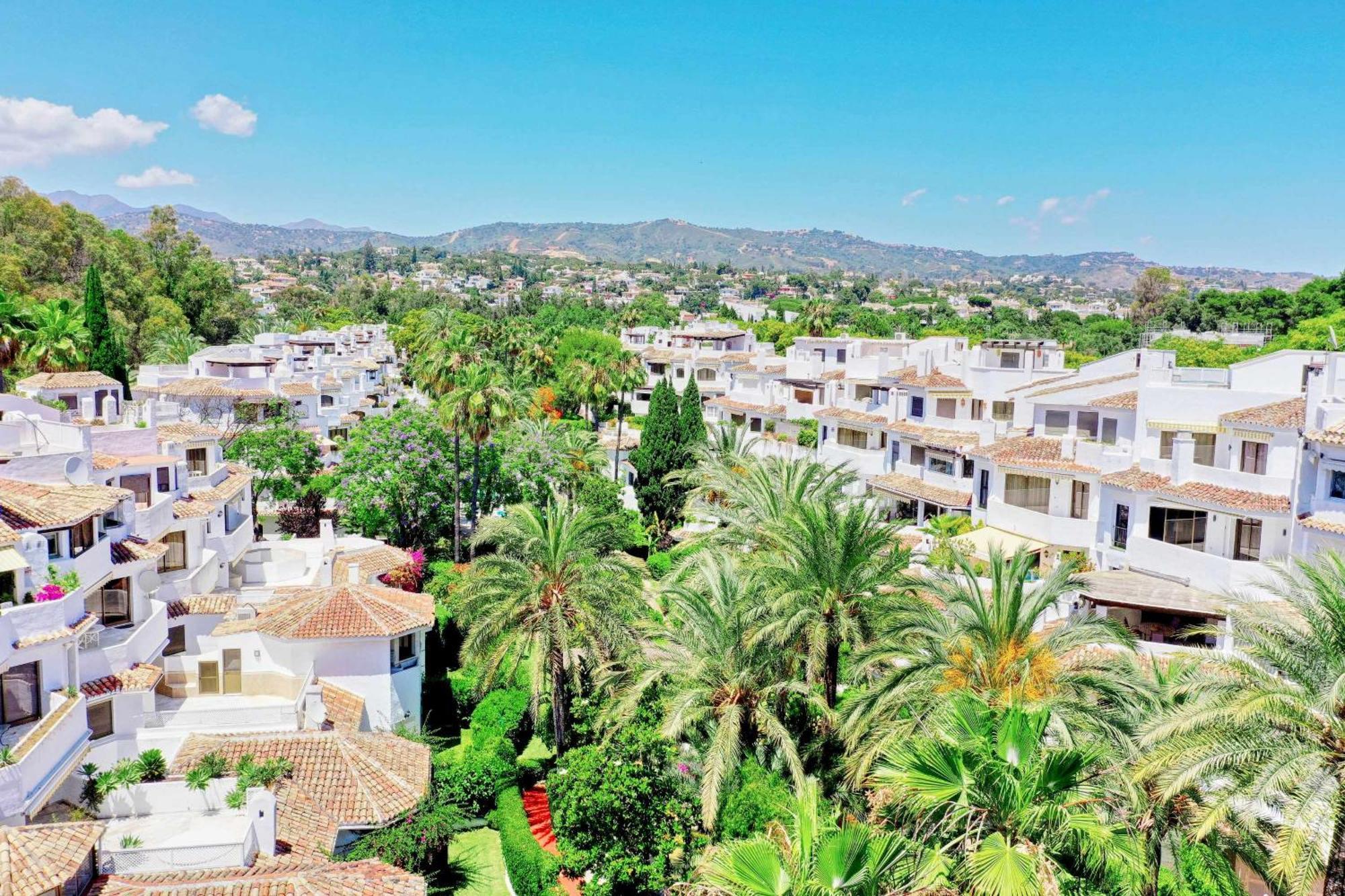 1104 First Line Beach Apartment Golden Beach Pool Marbella Esterno foto